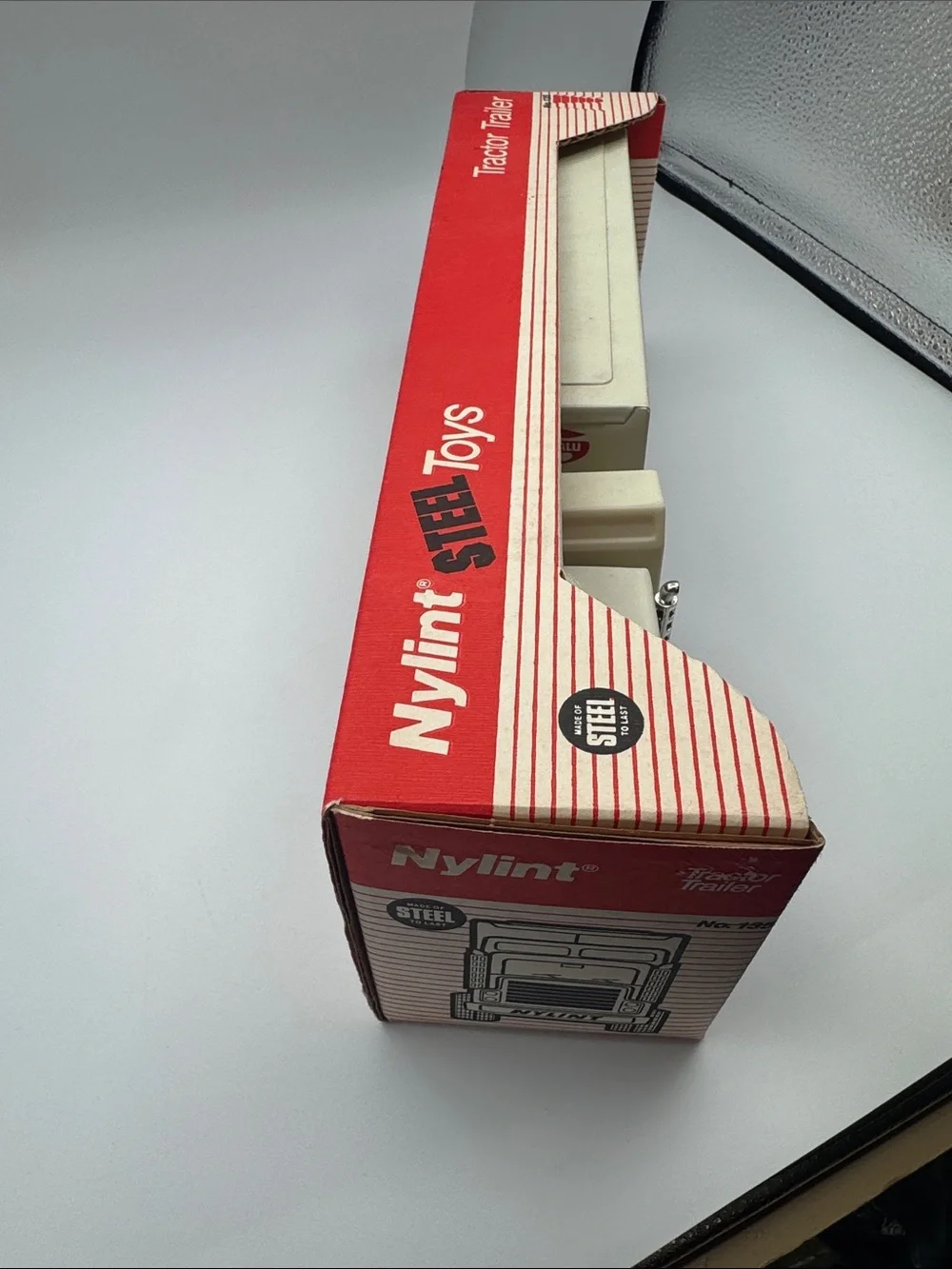 Nylint new box